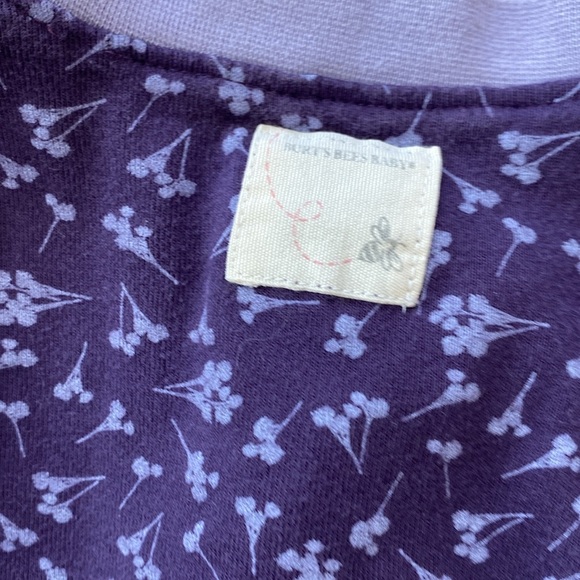 Burt’s Bees Baby‎ 12M Sleeper Footed Pajama Size 12M Purple Floral Sleeper - Picture 5 of 6